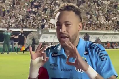 neymar-brilha,-marca-hat-trick-e-garante-vitoria-crucial-do-santos-na-luta-contra-o-z4