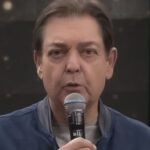 apos-problemas-de-saude,-faustao-surge-em-foto-de-natal-ao-lado-do-filho-joao-silva