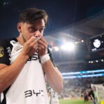 corinthians-se-despede-de-angel-romero,-idolo-paraguaio-e-estrangeiro-mais-vencedor-do-clube