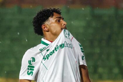 palmeiras-inicia-paulistao-com-vitoria-sobre-a-portuguesa-no-caninde