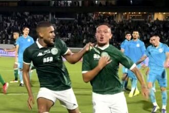 santos-cede-gol-nos-acrescimos-para-o-guarani,-mas-esta-na-zona-de-classificacao