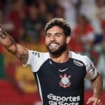 yuri-alberto-salva-corinthians-com-gol-no-apagar-das-luzes 