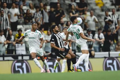 atletico-mg-e-palmeiras-empatam-em-2-a-2-na-estreia-no-brasileirao
