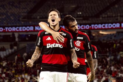 flamengo-humilha-sampaio-correa-por-7-a-1-e-garante-vaga-nas-quartas-do-carioca