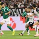 palmeiras-vence-corinthians-na-neo-quimica-arena-e-garante-classificacao-no-paulistao