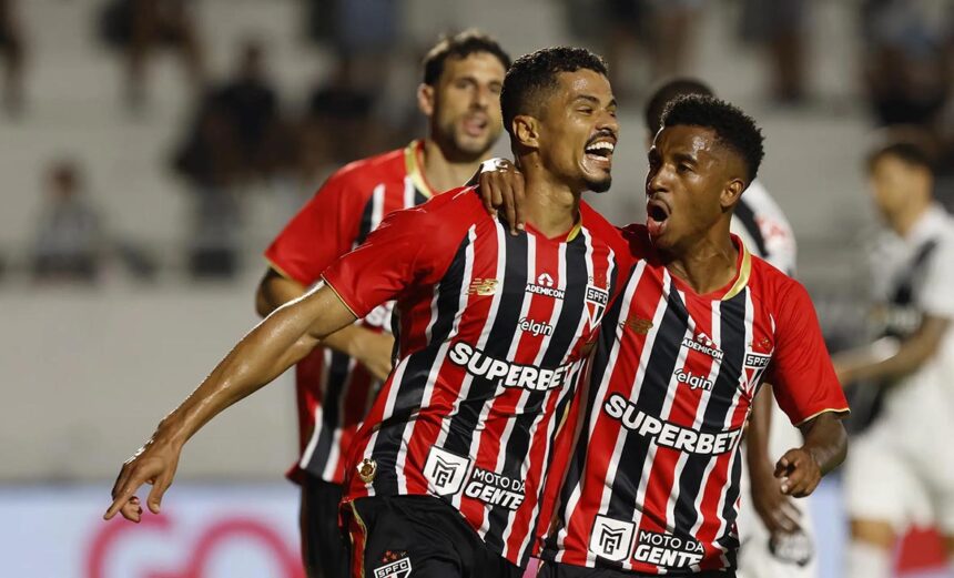 sao-paulo-vence-ponte-preta-e-garante-vaga-nas-quartas-do-paulistao