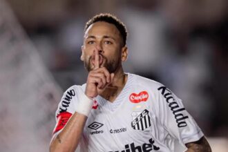 neymar-brilha-e-santos-vence-o-vasco-no-brasileirao 