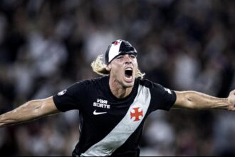 vasco-arranca-virada-heroica-nos-acrescimos-contra-fluminense-no-maracana